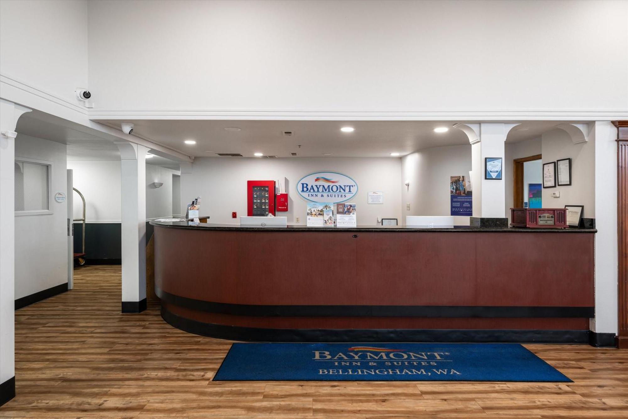 Baymont Inn & Suites By Wyndham Белингам Екстериор снимка
