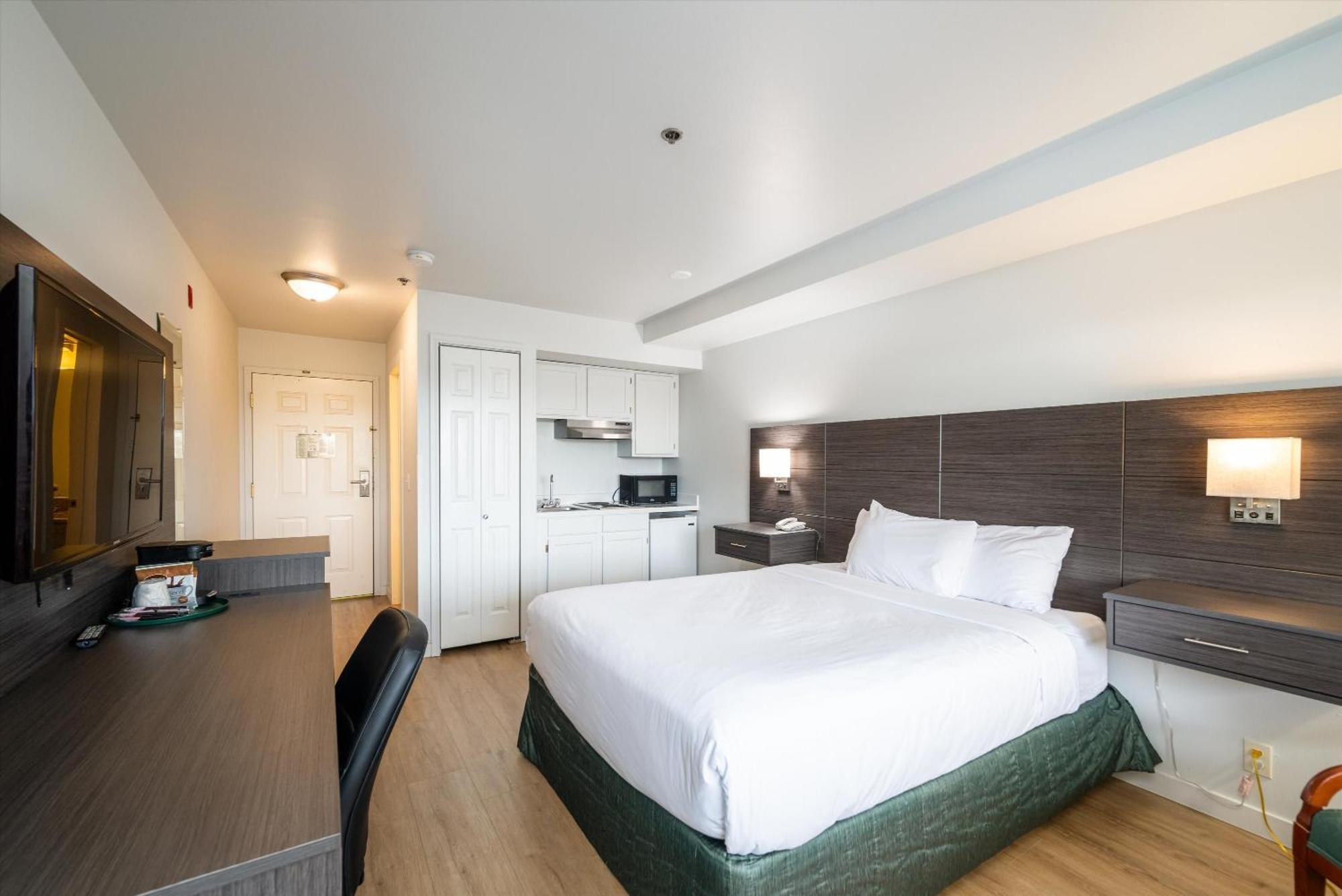 Baymont Inn & Suites By Wyndham Белингам Екстериор снимка