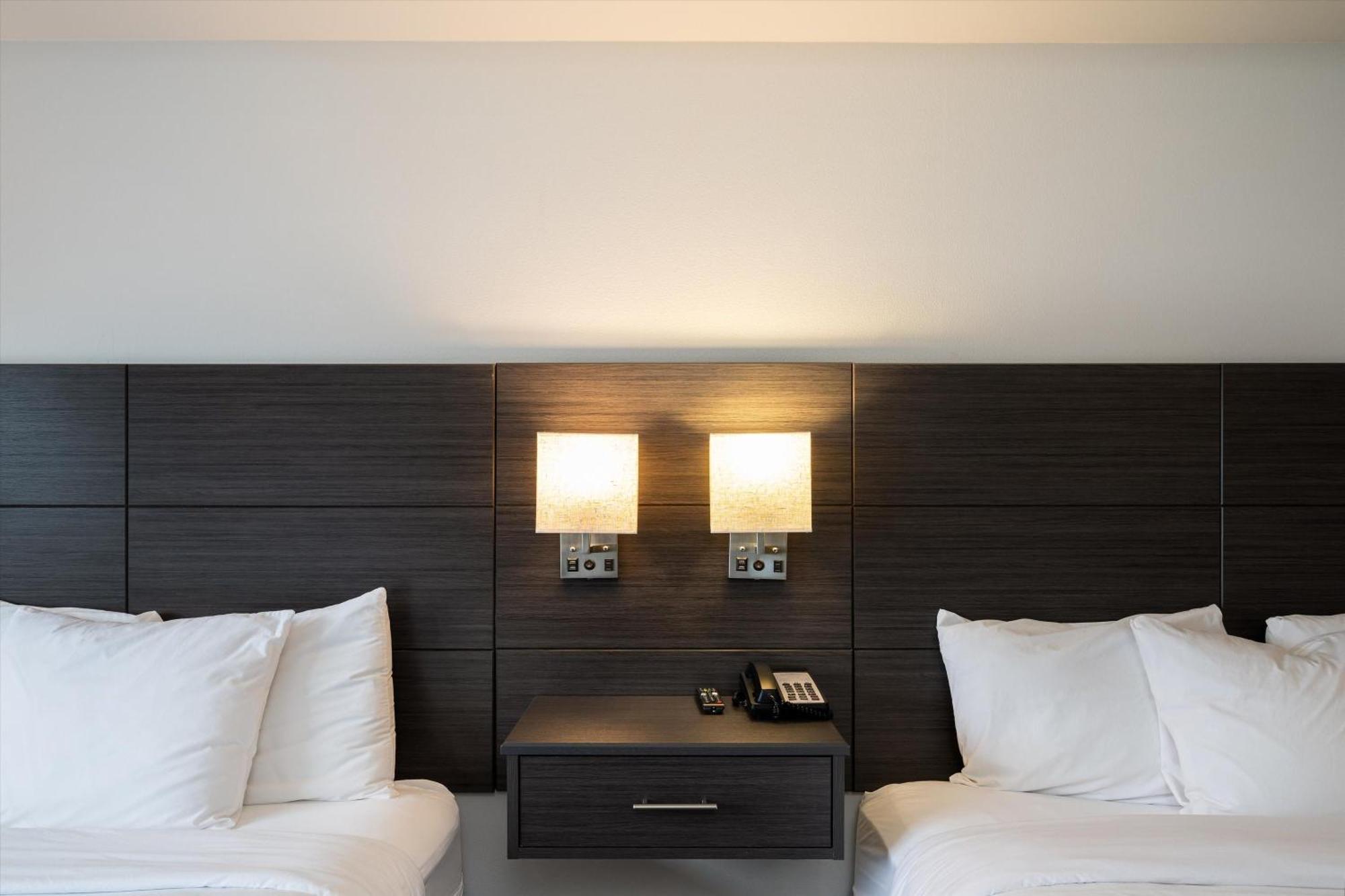 Baymont Inn & Suites By Wyndham Белингам Екстериор снимка